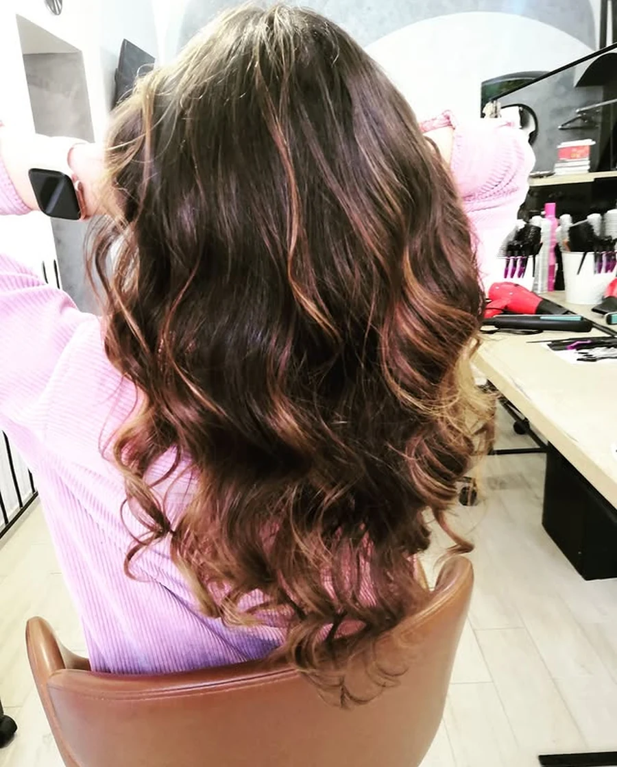 Balayage a vlny na dlhých vlasoch